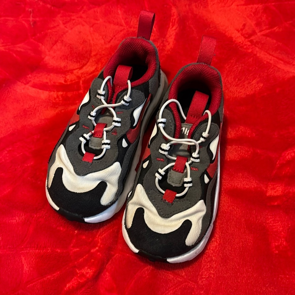 Toddler Nike 8c